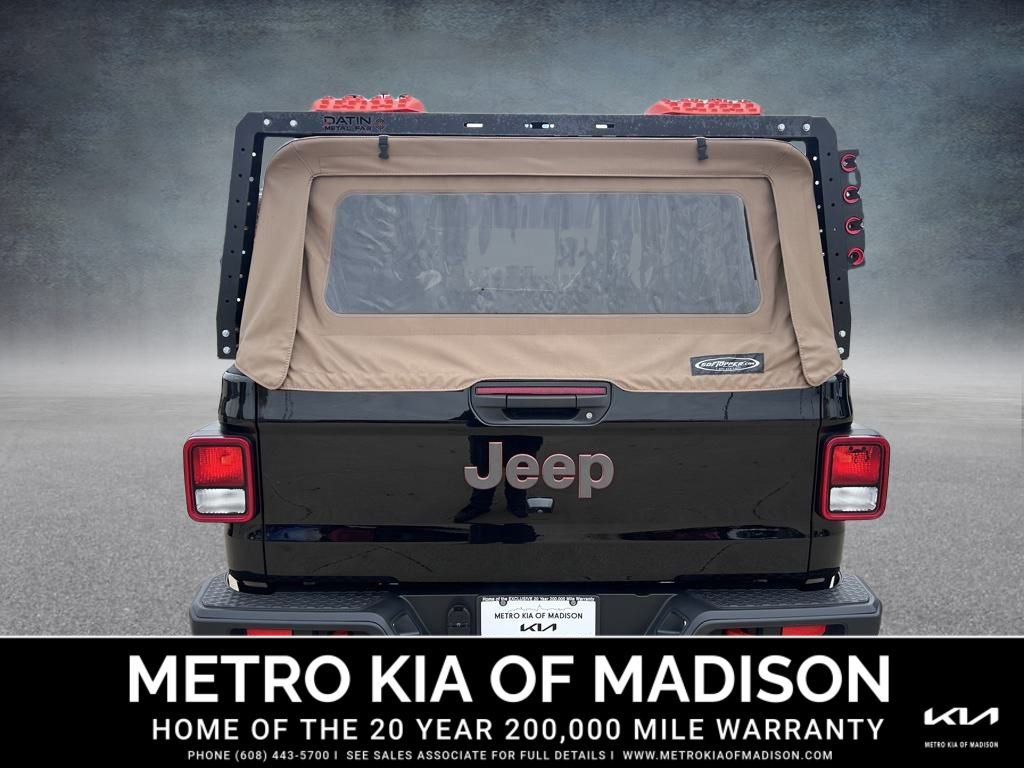 Used 2023 Jeep Gladiator Mojave w/ Cold Weather Group image 7
