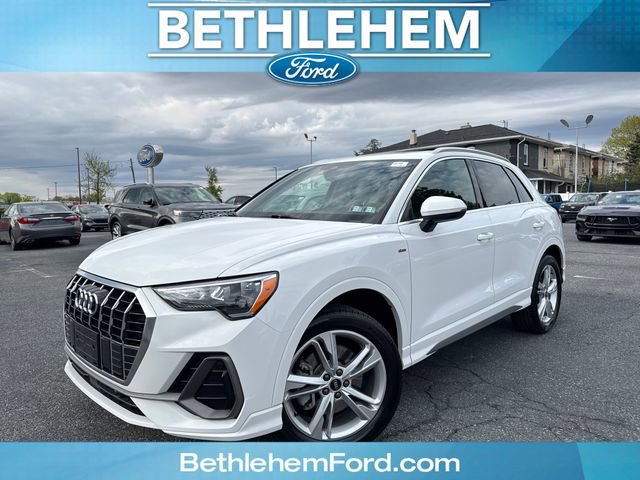 Used 2022 Audi Q3 2.0T Premium w/ Convenience Package AWD/4WD image 1