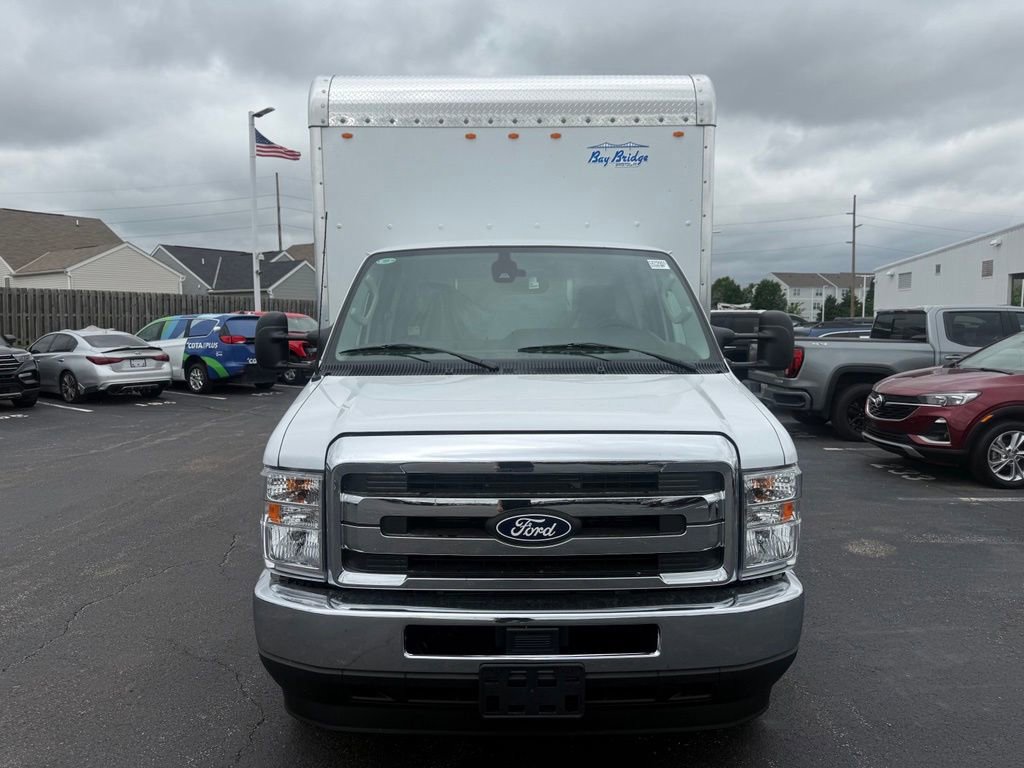 New 2027 Ford E-450 and Econoline 450 Super Duty w/ Power Equipment Group RWD image 8