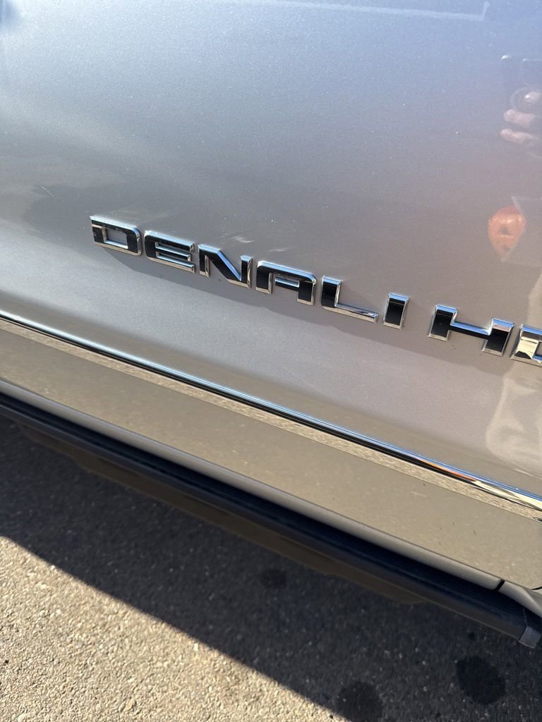 Used 2019 GMC Sierra 2500 Denali w/ Duramax Plus Package AWD/4WD image 5