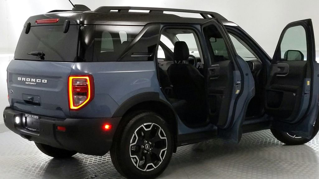 New 2025 Ford Bronco Sport Outer Banks w/ Outer Banks Tech Package+ image 10