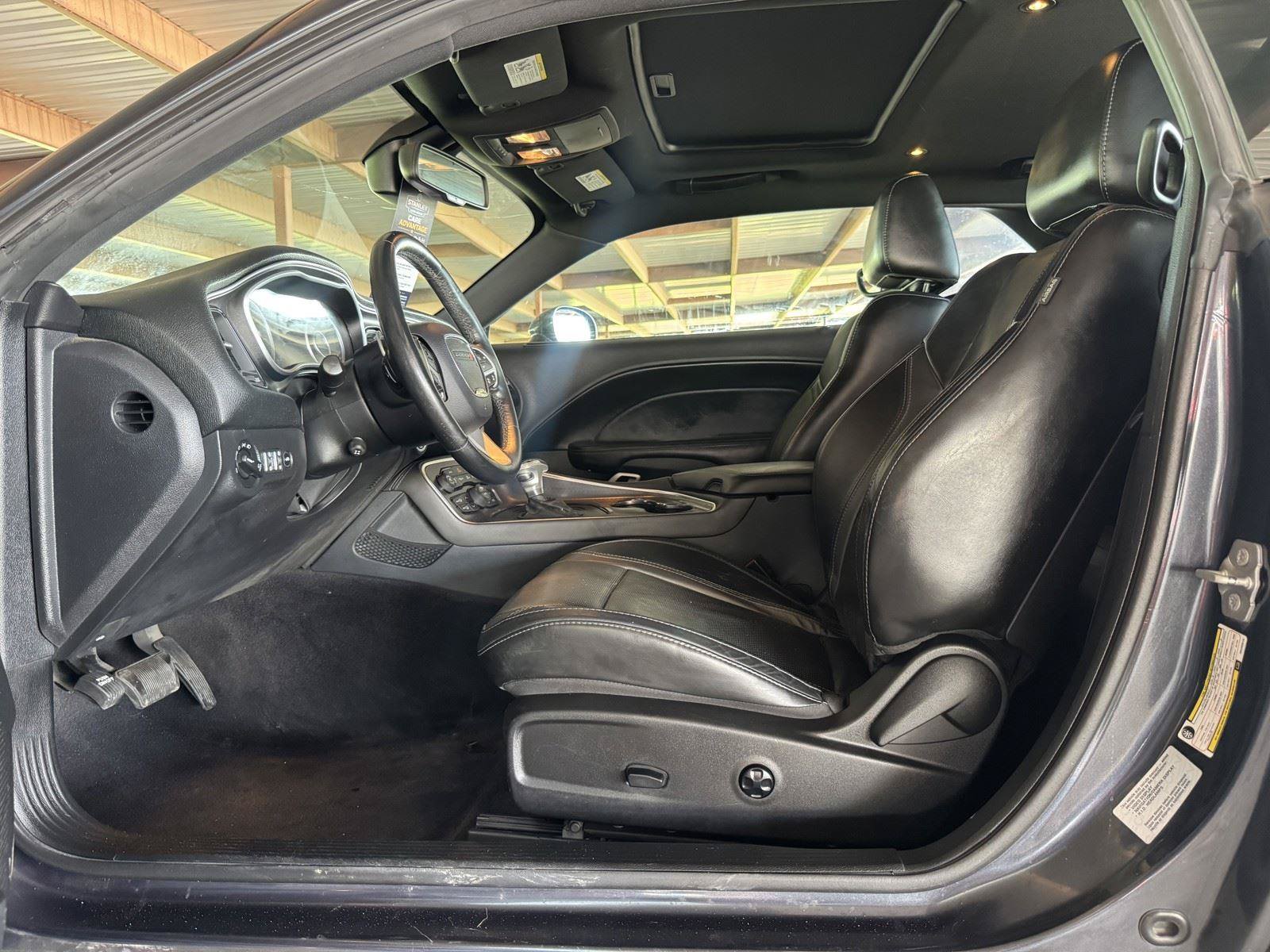 Used 2016 Dodge Challenger SXT Plus RWD image 30