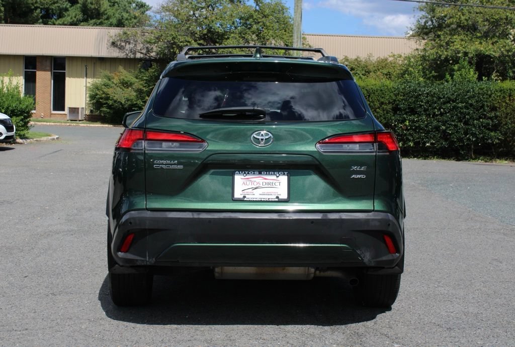 Used 2022 Toyota Corolla Cross XLE w/ Convenience Package AWD/4WD image 7
