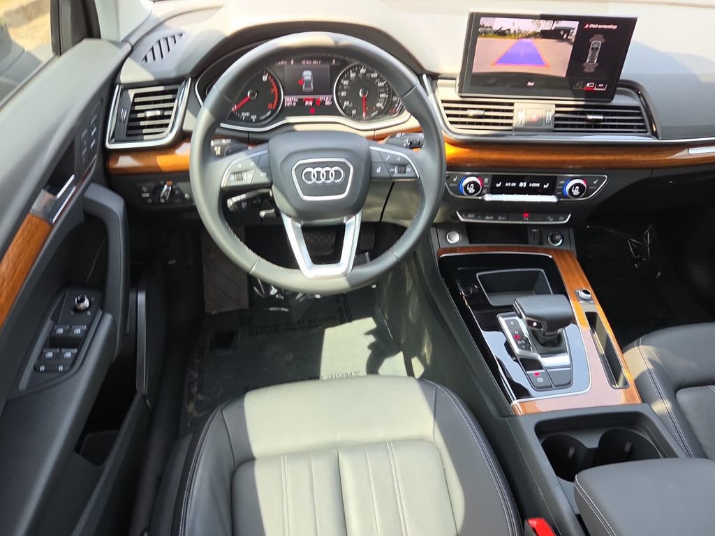 Used 2023 Audi Q5 2.0T Premium w/ Convenience Package image 13