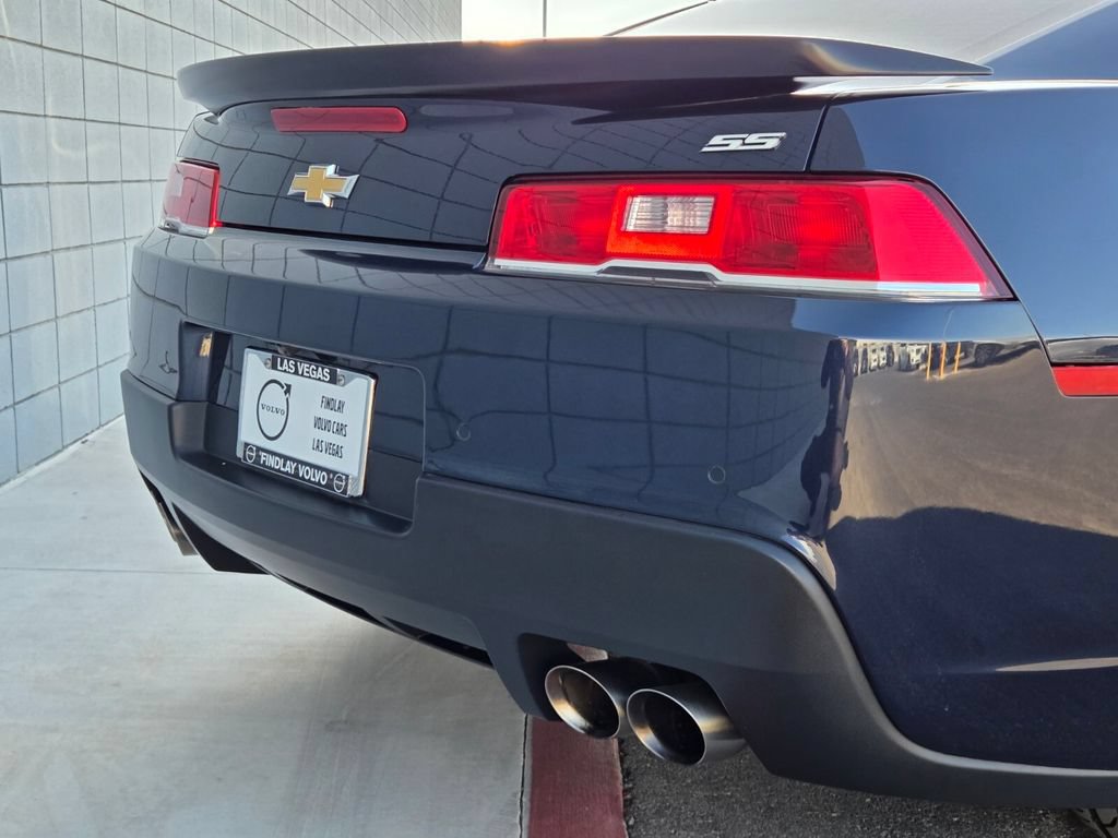 Used 2015 Chevrolet Camaro SS w/ SS Performance Package RWD image 11