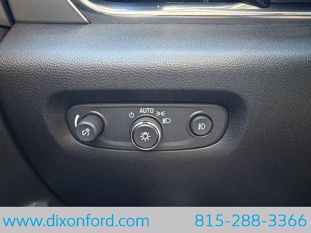 Used 2020 Chevrolet Traverse LT AWD/4WD image 16