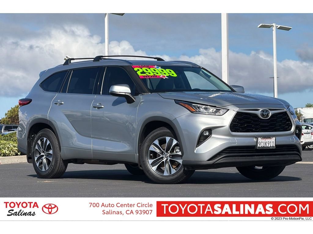 Used 2020 Toyota Highlander XLE image 1