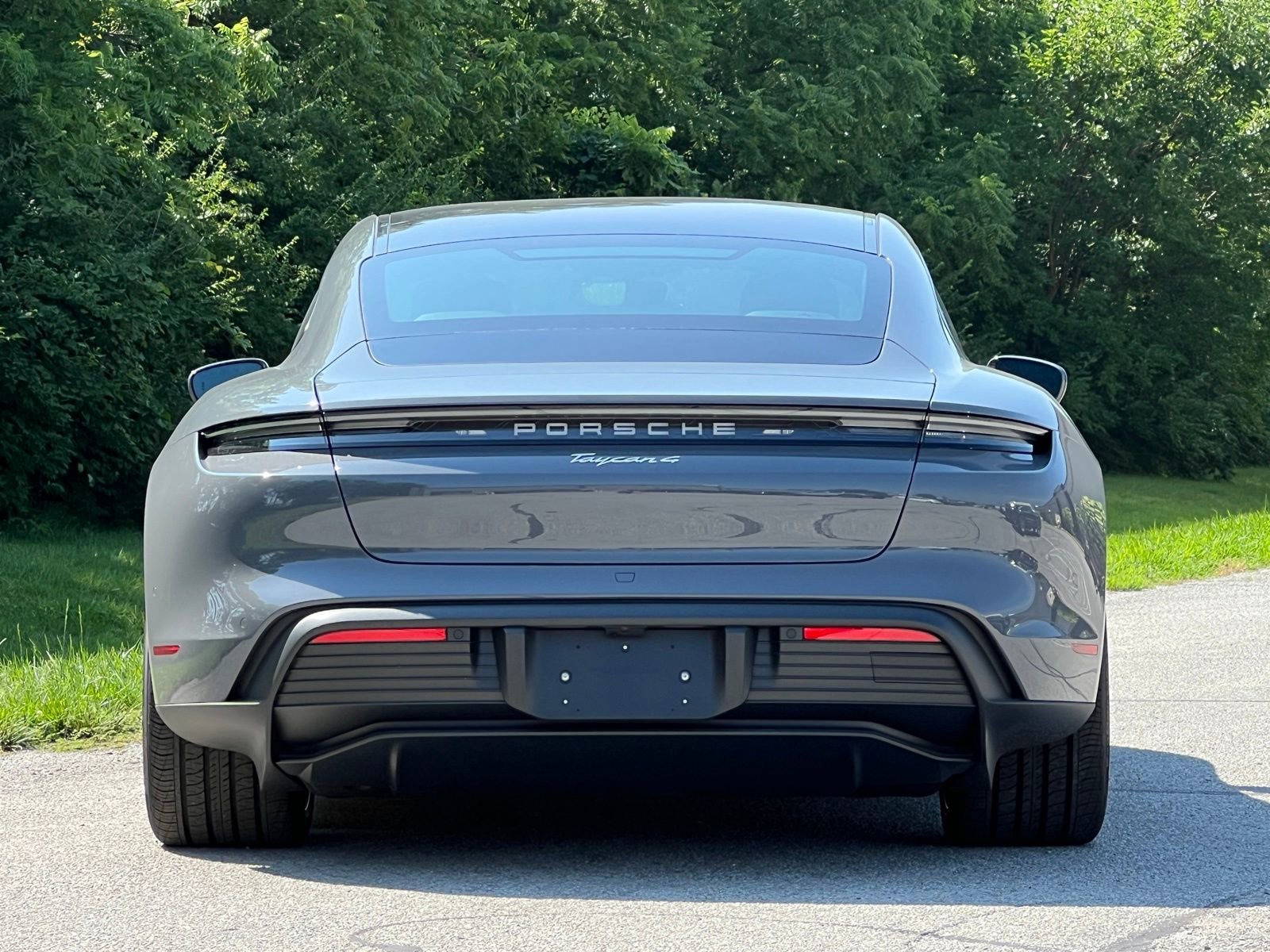 New 2025 Porsche Taycan image 8