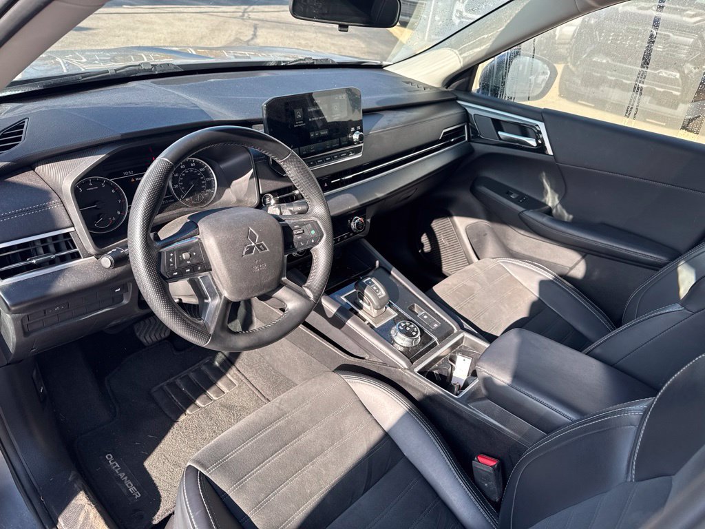 Used 2024 Mitsubishi Outlander SE AWD/4WD image 10