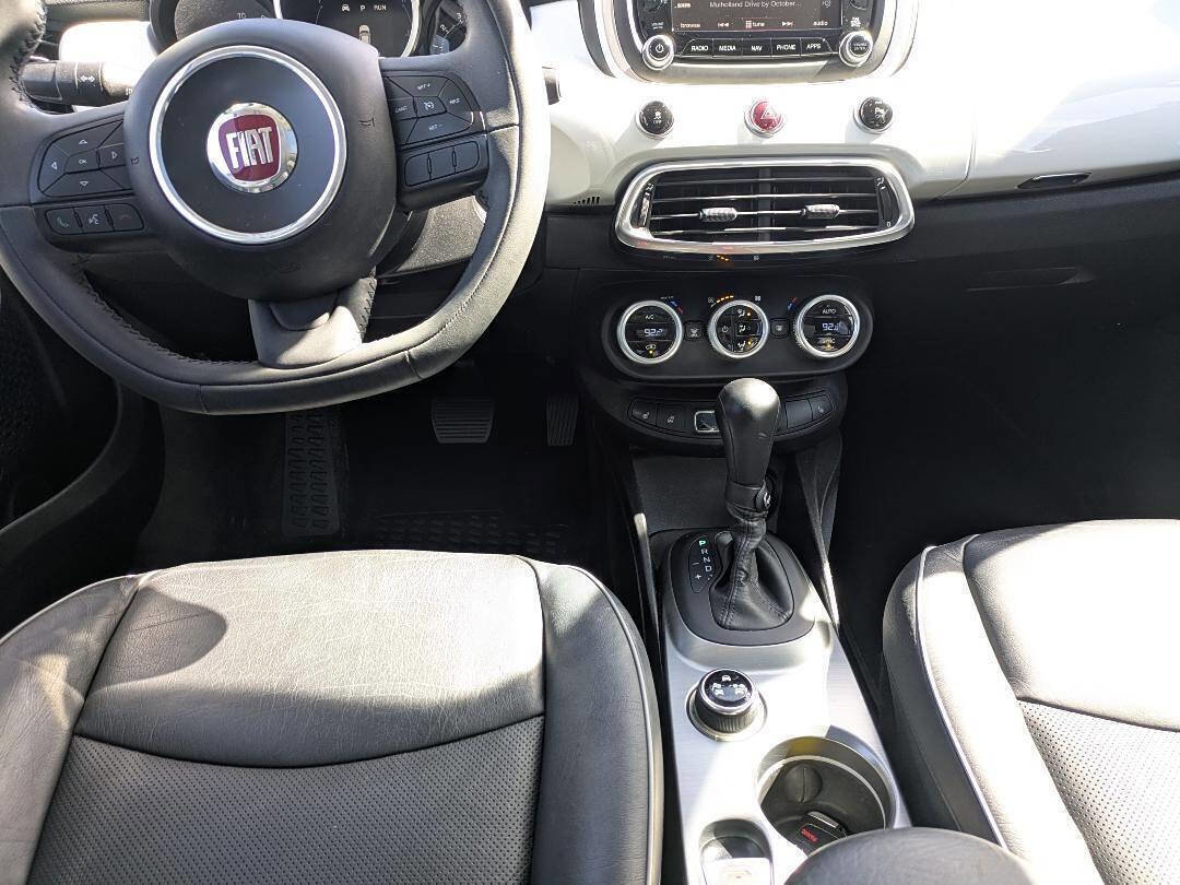 Used 2016 FIAT 500X Lounge image 12