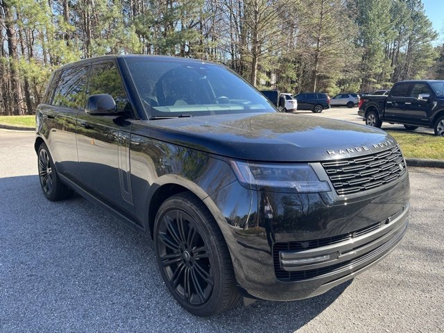 Certified 2025 Land Rover Range Rover Long Wheelbase SE image 2