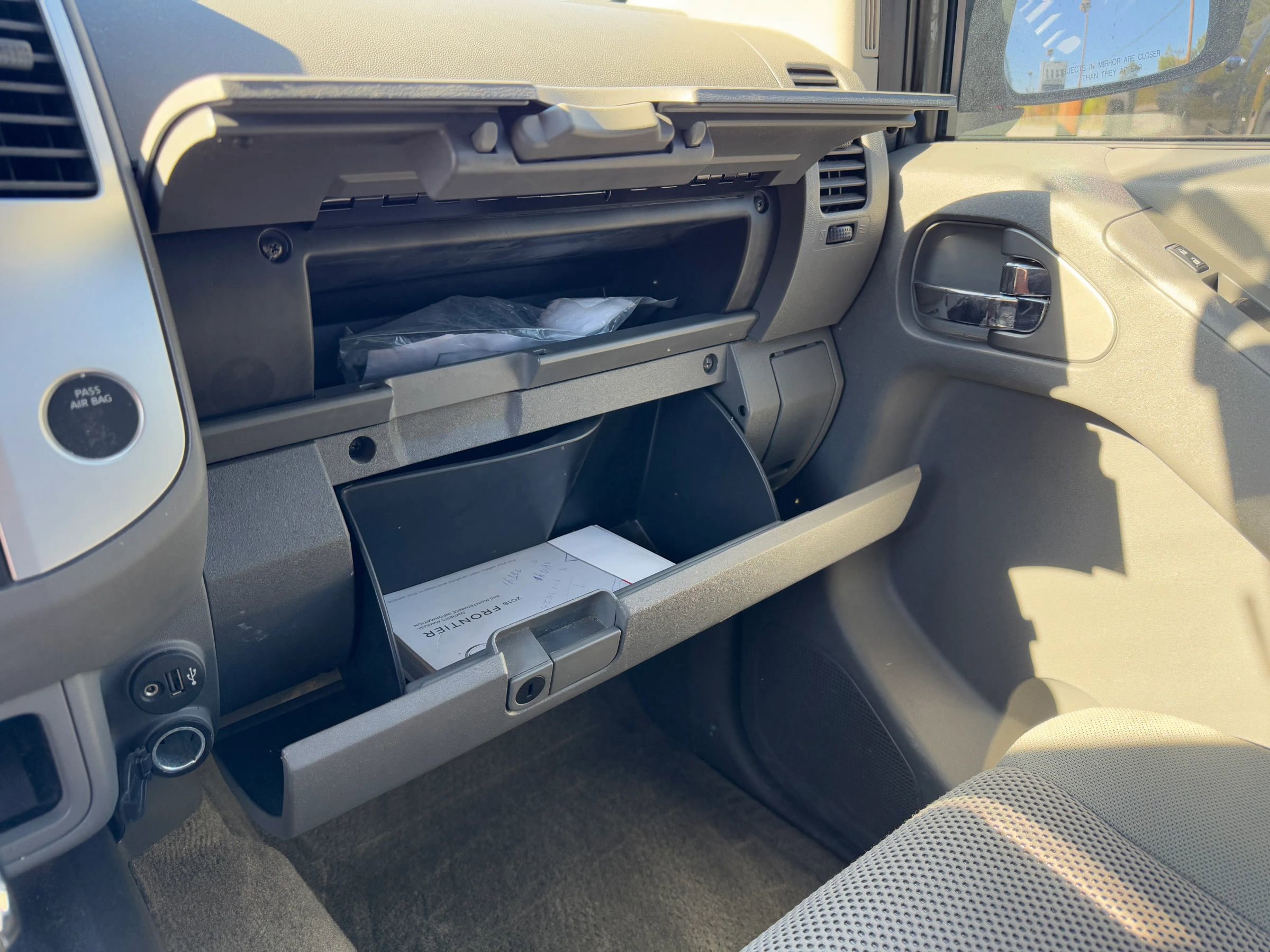 Used 2018 Nissan Frontier SV image 20