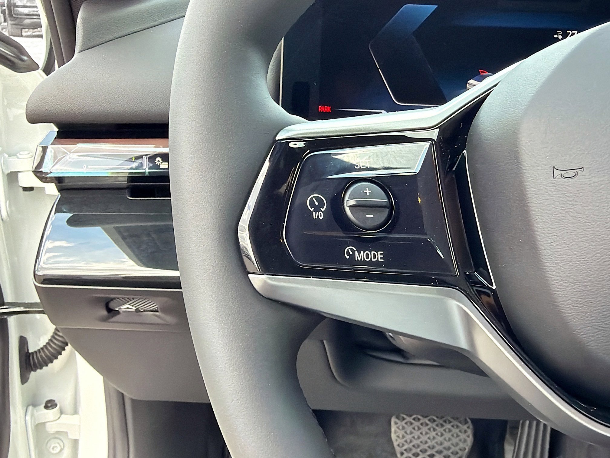 New 2026 BMW i5 eDrive40 image 38