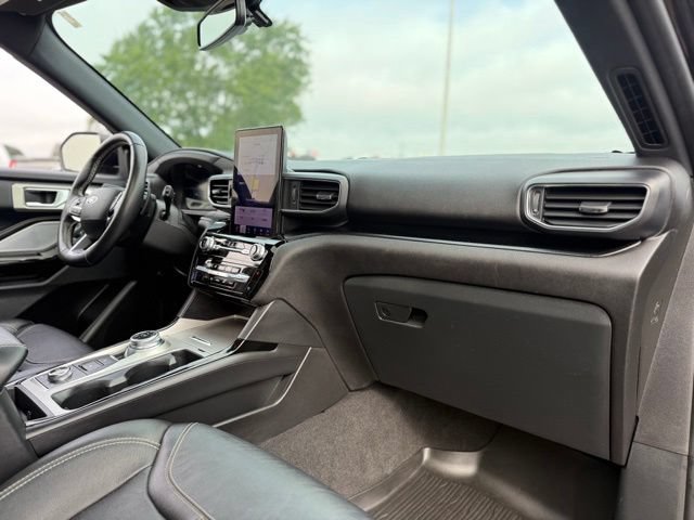Used 2023 Ford Explorer ST w/ Technology Package AWD/4WD image 17