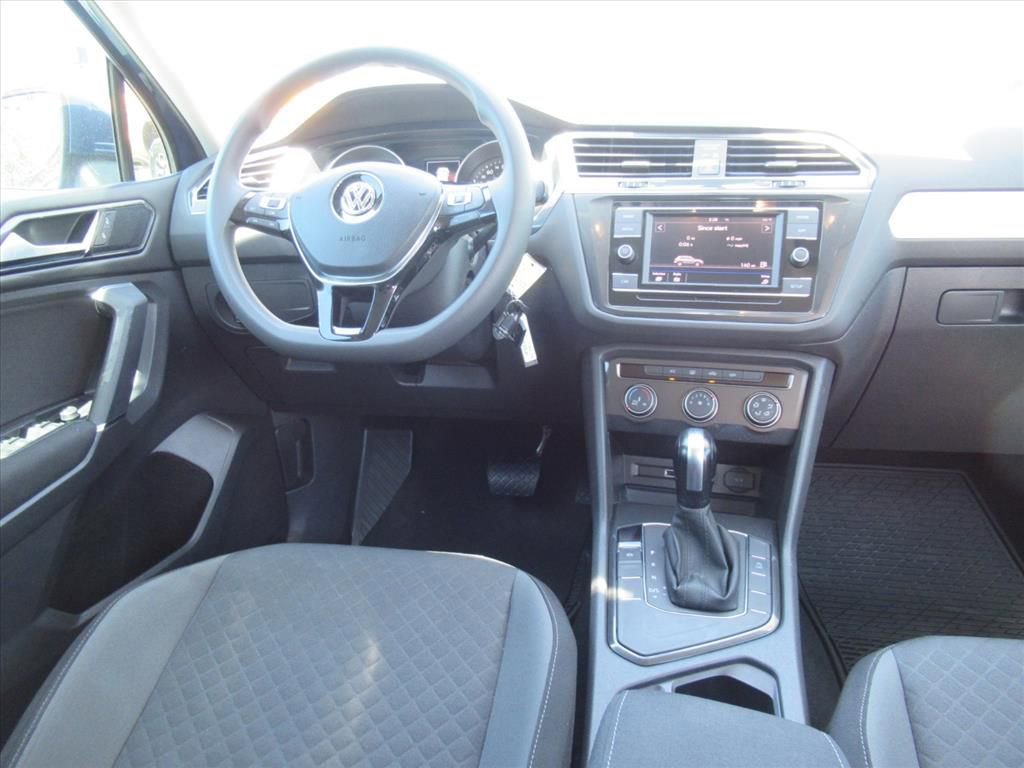 Used 2018 Volkswagen Tiguan S image 13
