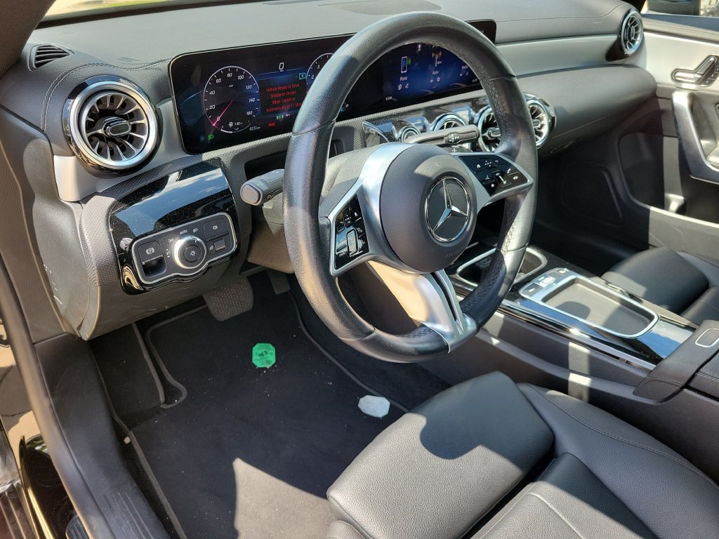 Used 2025 Mercedes-Benz CLA 250 4MATIC image 18