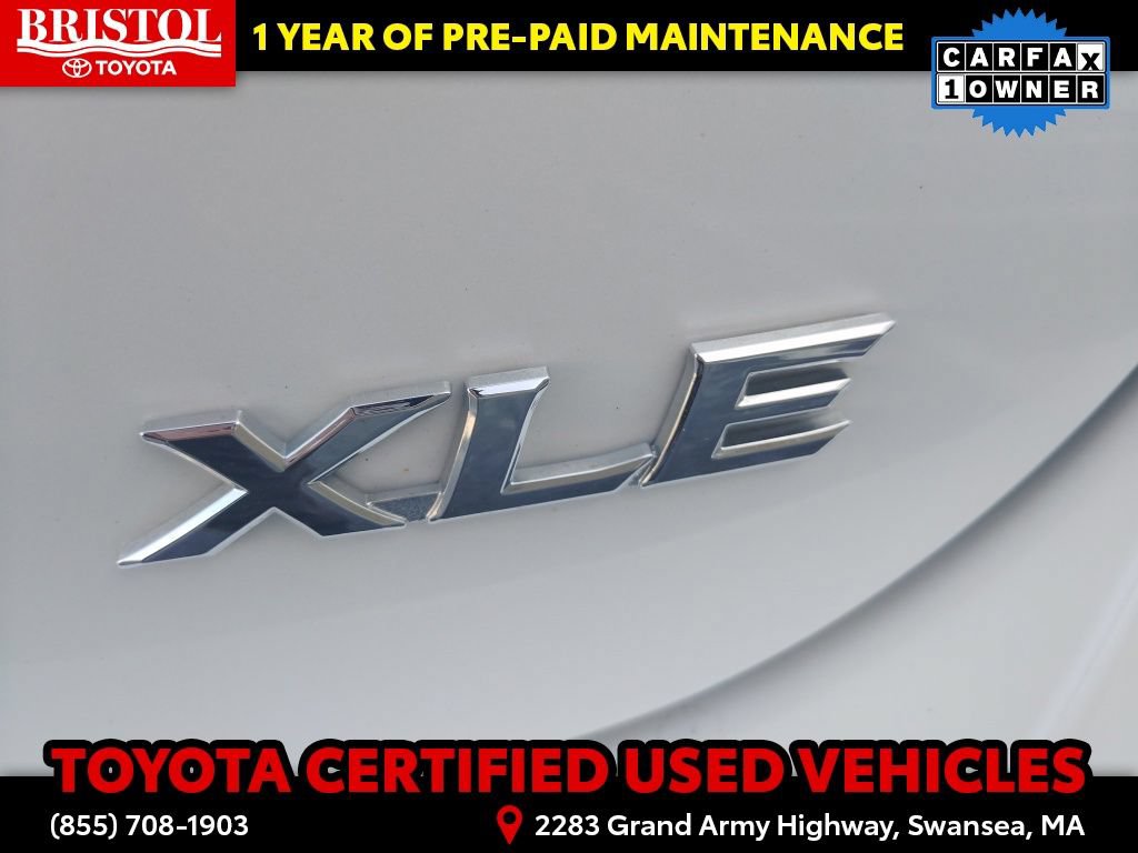 Certified 2019 Toyota Camry XLE FWD image 34
