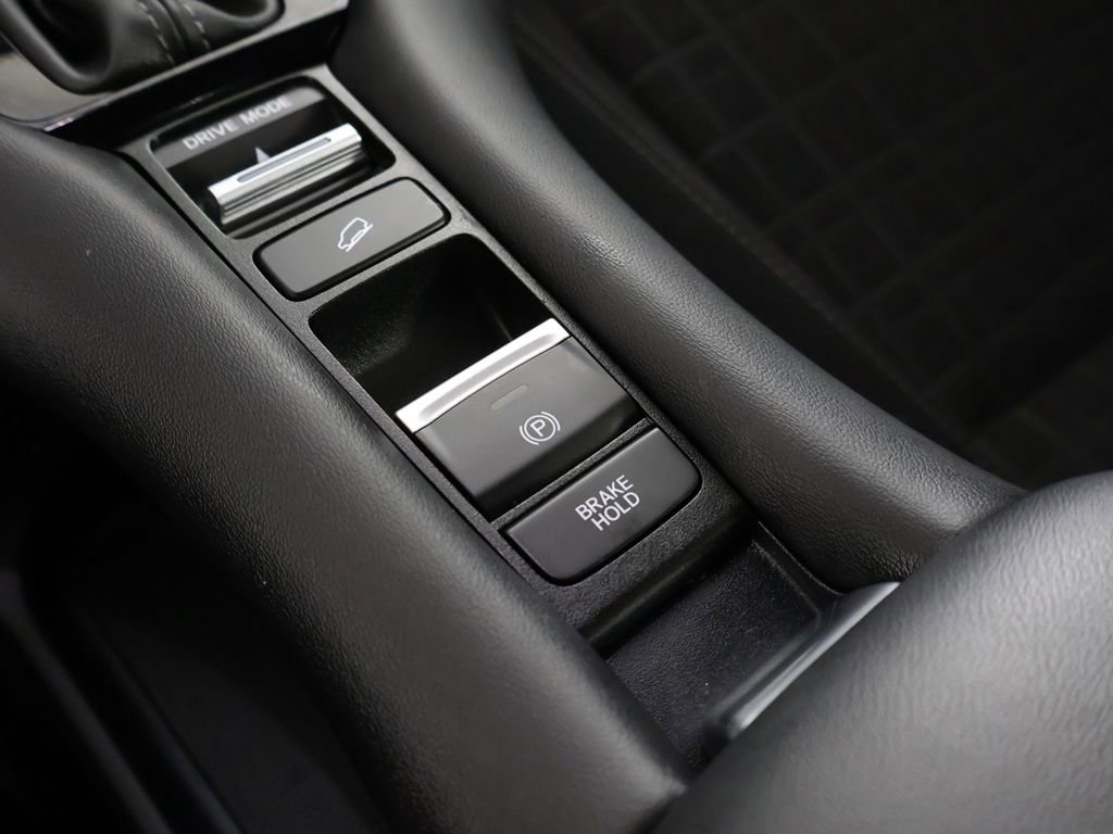 Used 2023 Honda HR-V LX image 45