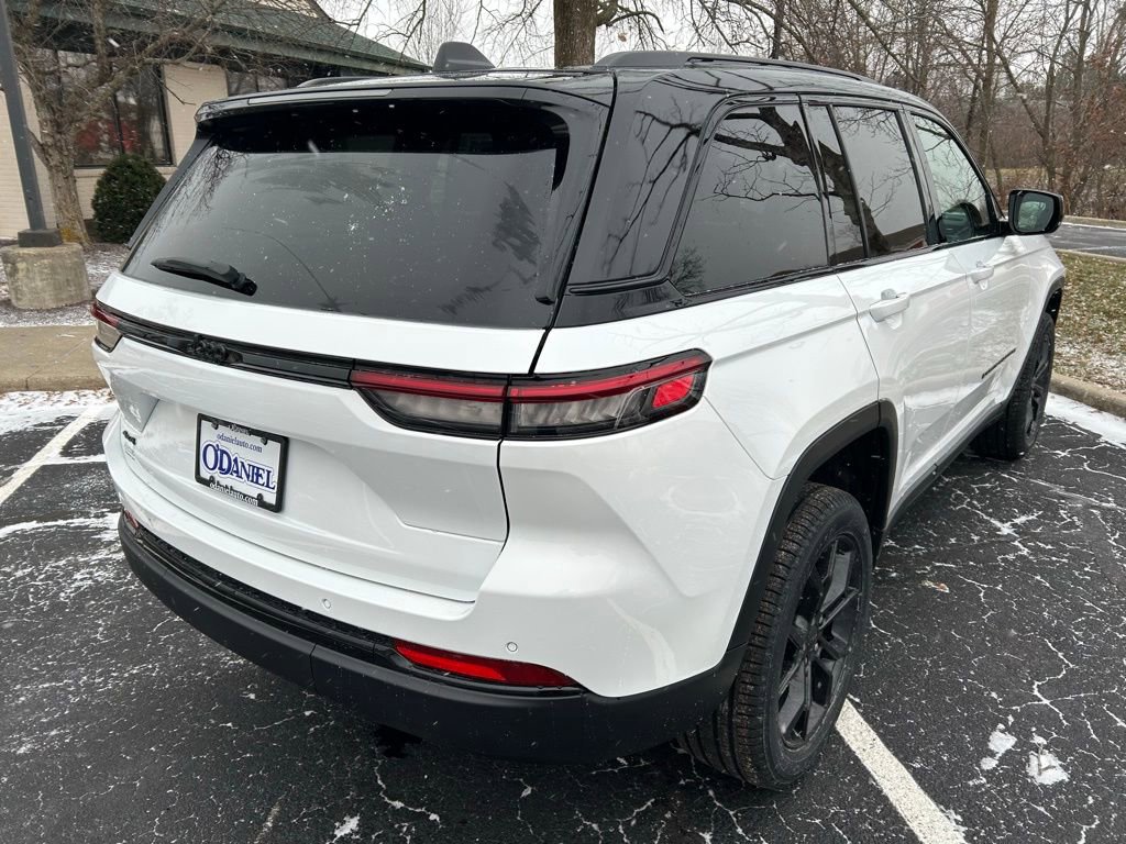 New 2025 Jeep Grand Cherokee Limited image 28