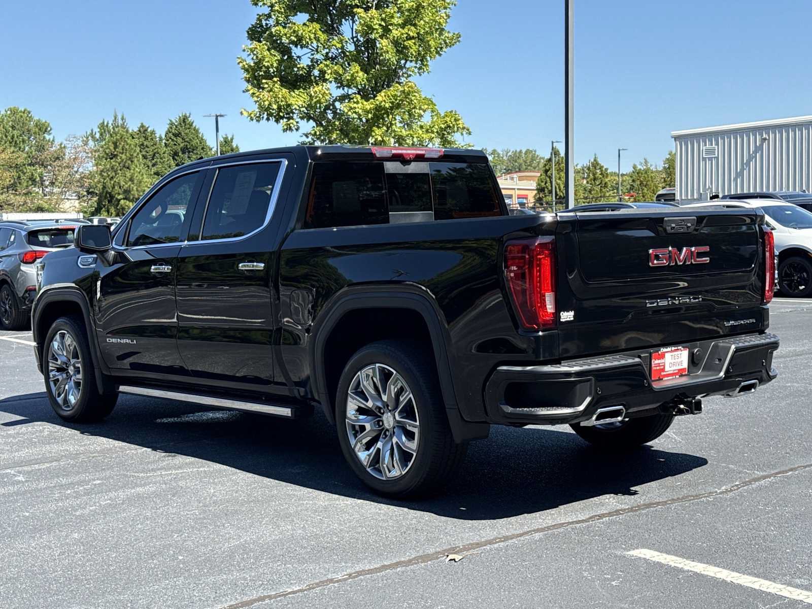 Used 2025 GMC Sierra 1500 Denali w/ Denali Reserve Package AWD/4WD image 29