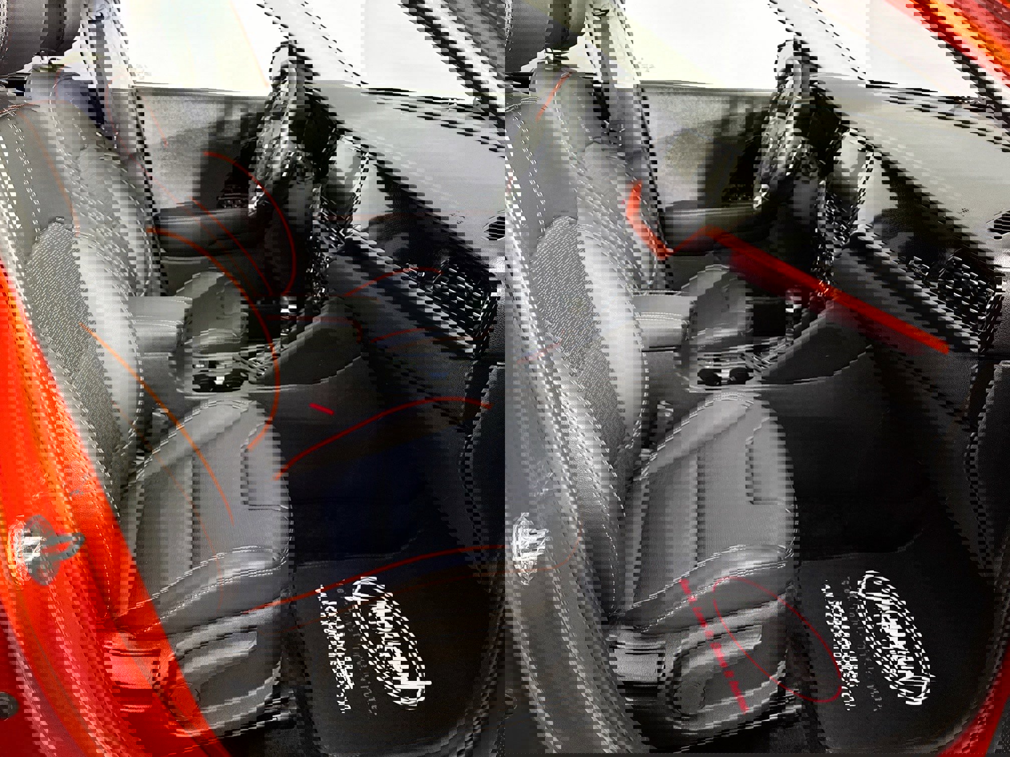 Used 2020 Kia Niro Touring image 33