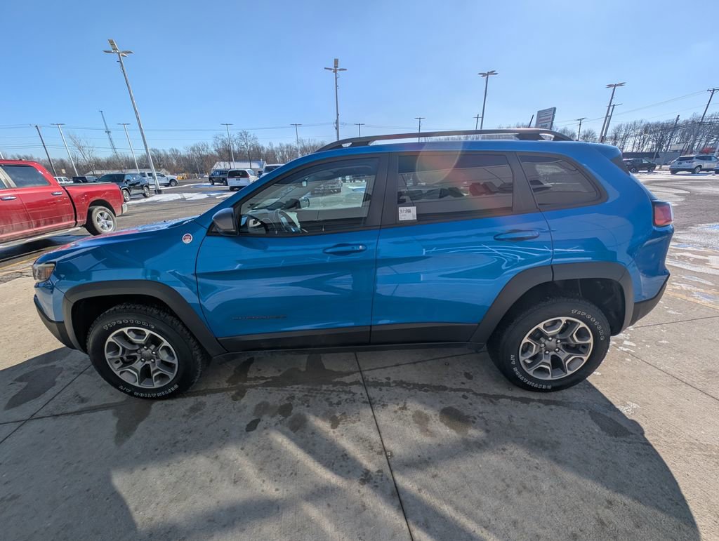 Used 2021 Jeep Cherokee Trailhawk image 7