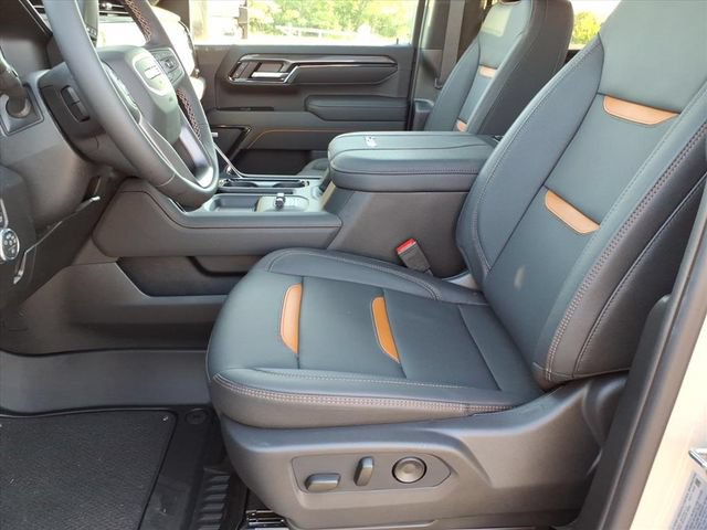 New 2026 GMC Sierra 2500 AT4 w/ AT4 Premium Plus Package AWD/4WD image 5