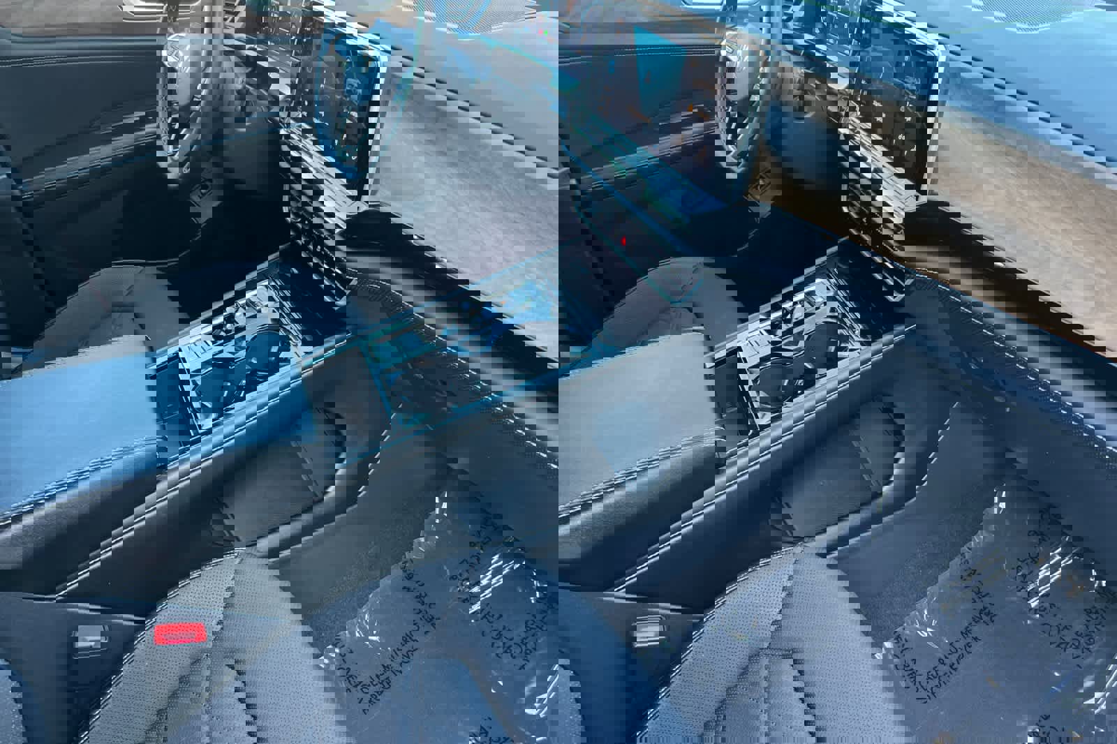 Used 2024 Volkswagen Atlas SE image 18