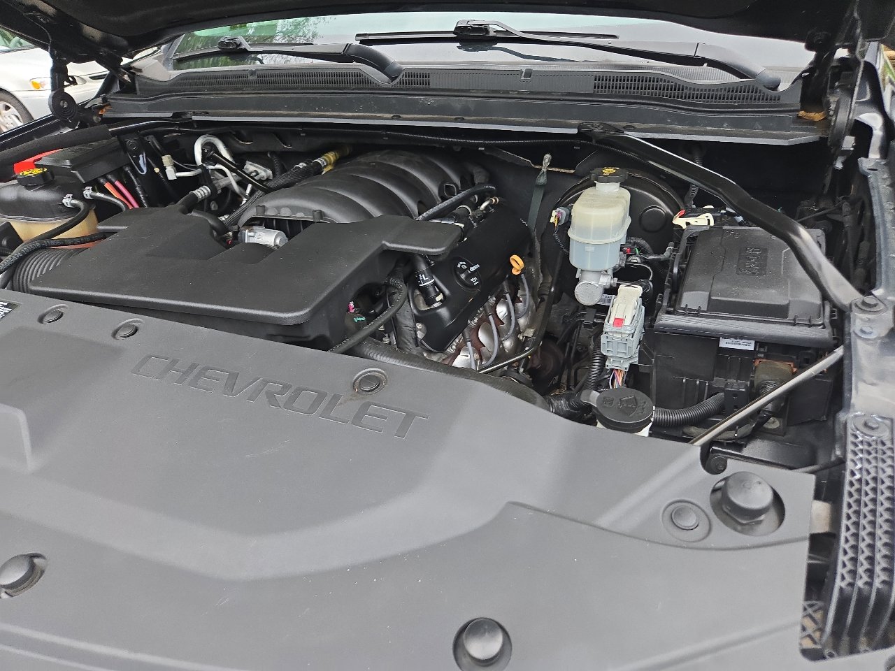 Used 2019 Chevrolet Suburban LT image 17