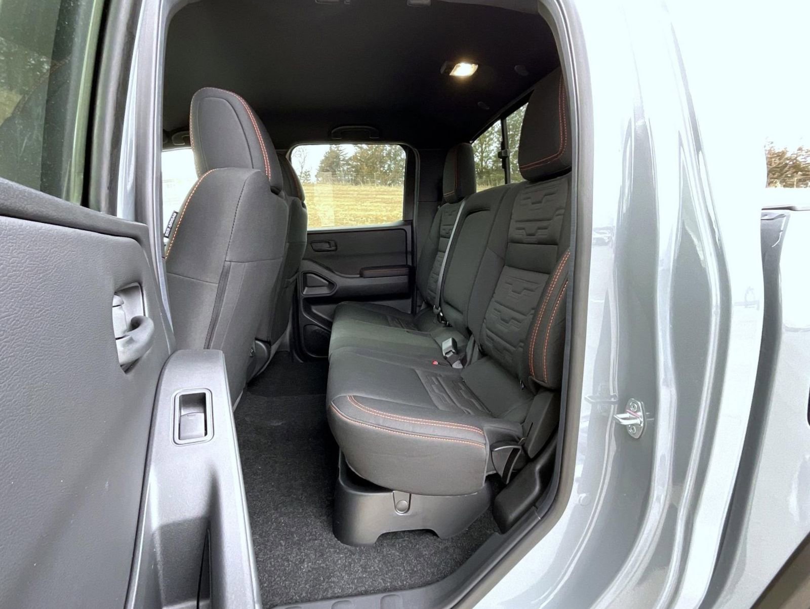 New 2026 Nissan Frontier PRO-4X w/ Pro-4x Convenience Package image 11