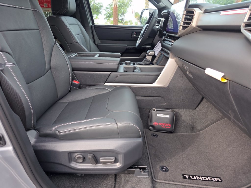 New 2026 Toyota Tundra Limited AWD/4WD image 14