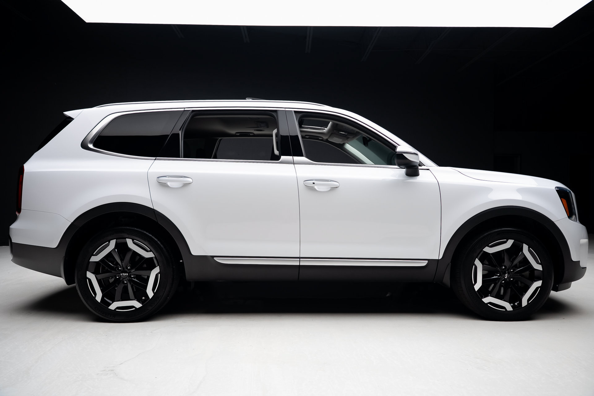 Used 2024 Kia Telluride S w/ S Sunroof Package FWD image 33