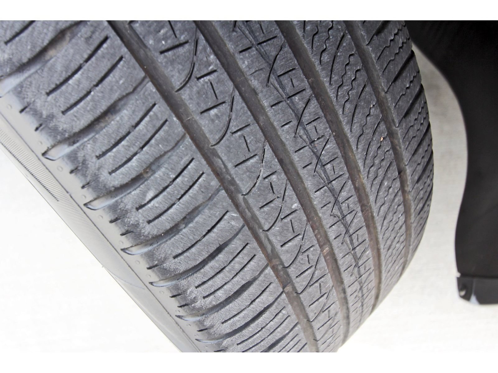 Used 2023 Volkswagen ID.4 Pro AWD/4WD image 30