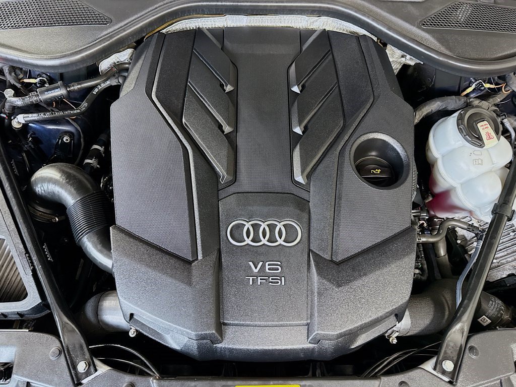 Used 2023 Audi A8 L 3.0T AWD/4WD image 38