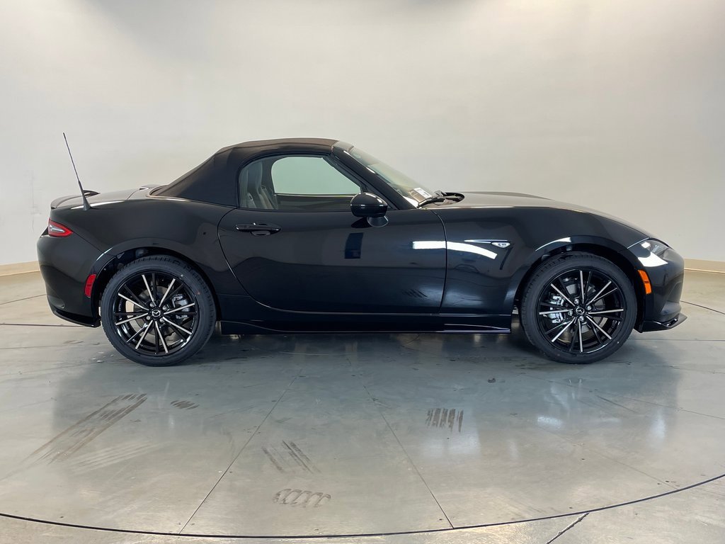 New 2025 MAZDA MX-5 Miata Grand Touring w/ Appearance Package image 5