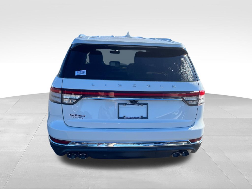 Used 2023 Lincoln Aviator Reserve w/ Equipment Group 201A AWD/4WD image 4
