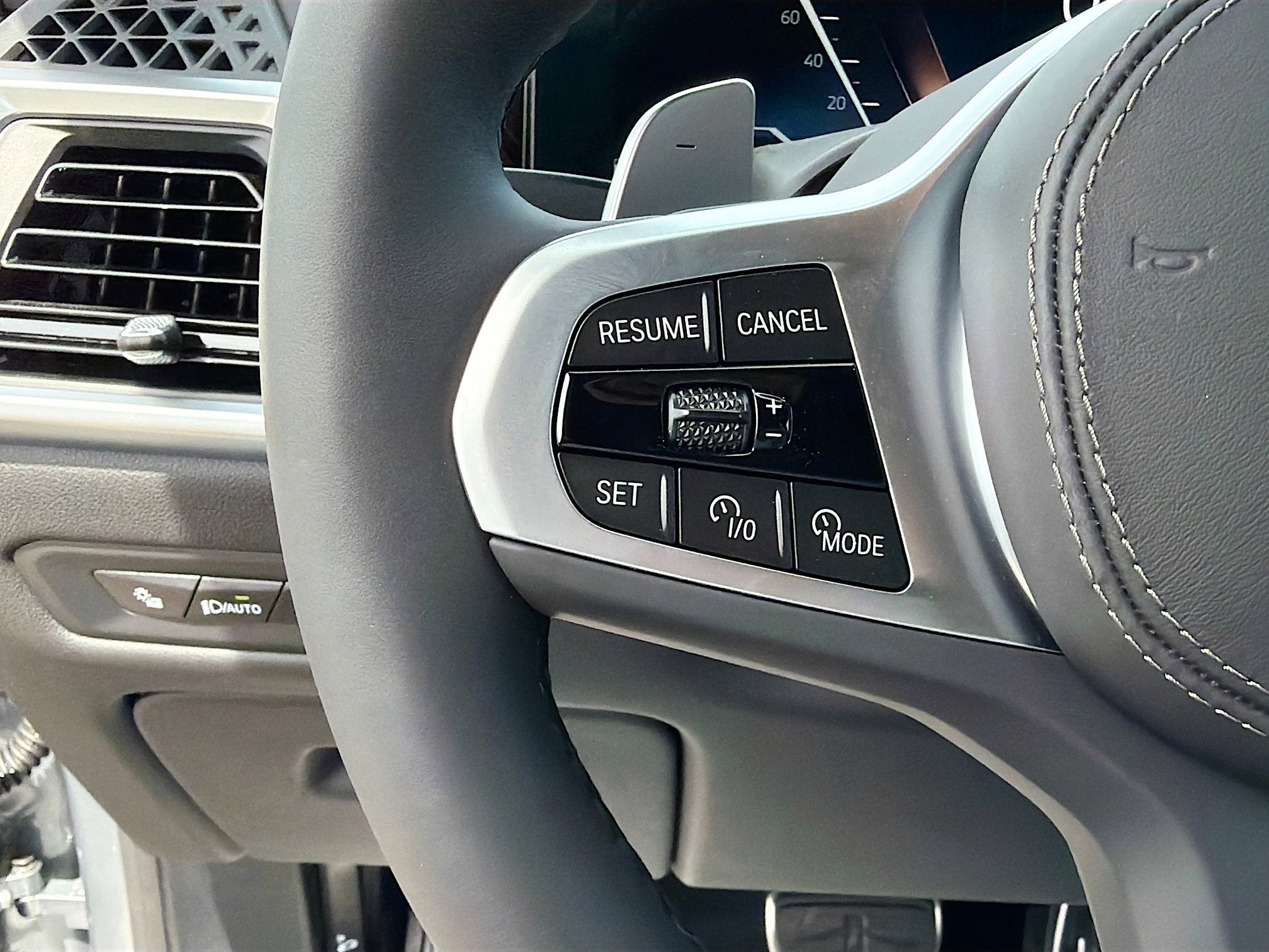 New 2026 BMW X5 sDrive40i w/ M Sport Package image 38