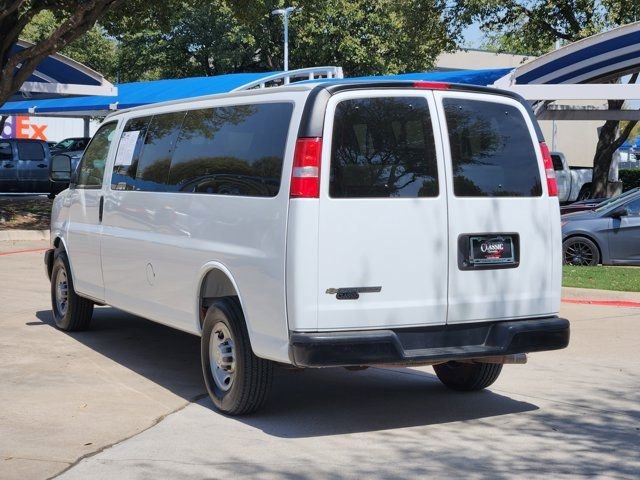 Used 2025 Chevrolet Express 3500 LS image 3