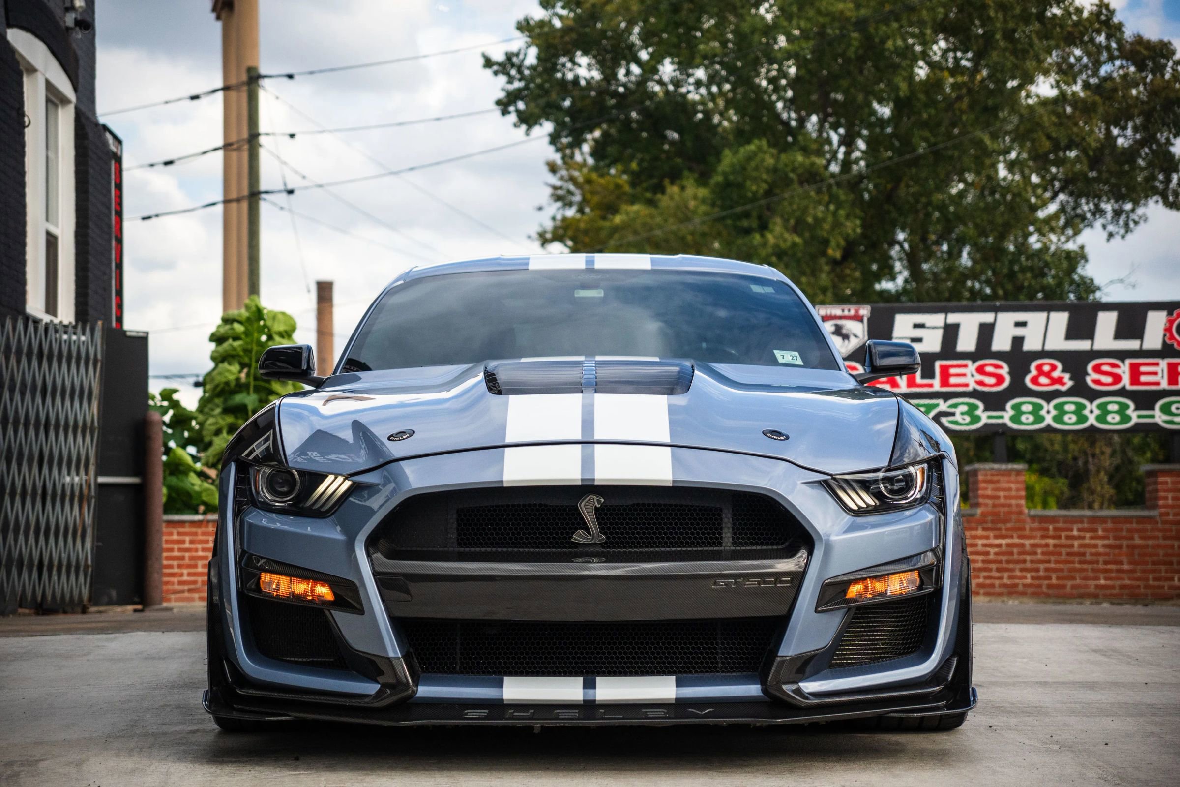 Used 2022 Ford Mustang Shelby GT500 w/ Technology Package image 3
