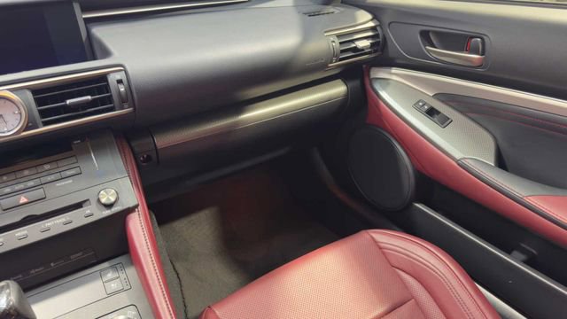 Used 2016 Lexus RC 200t image 24