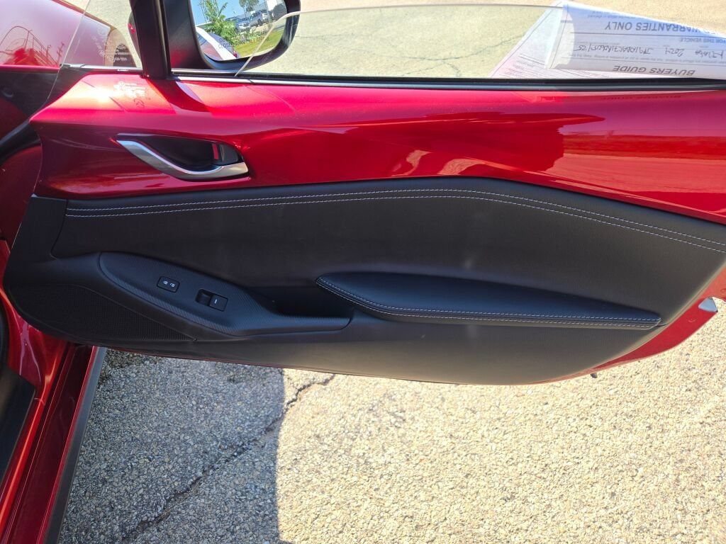 Used 2024 MAZDA MX-5 Miata Club w/ Interior Package RWD image 7