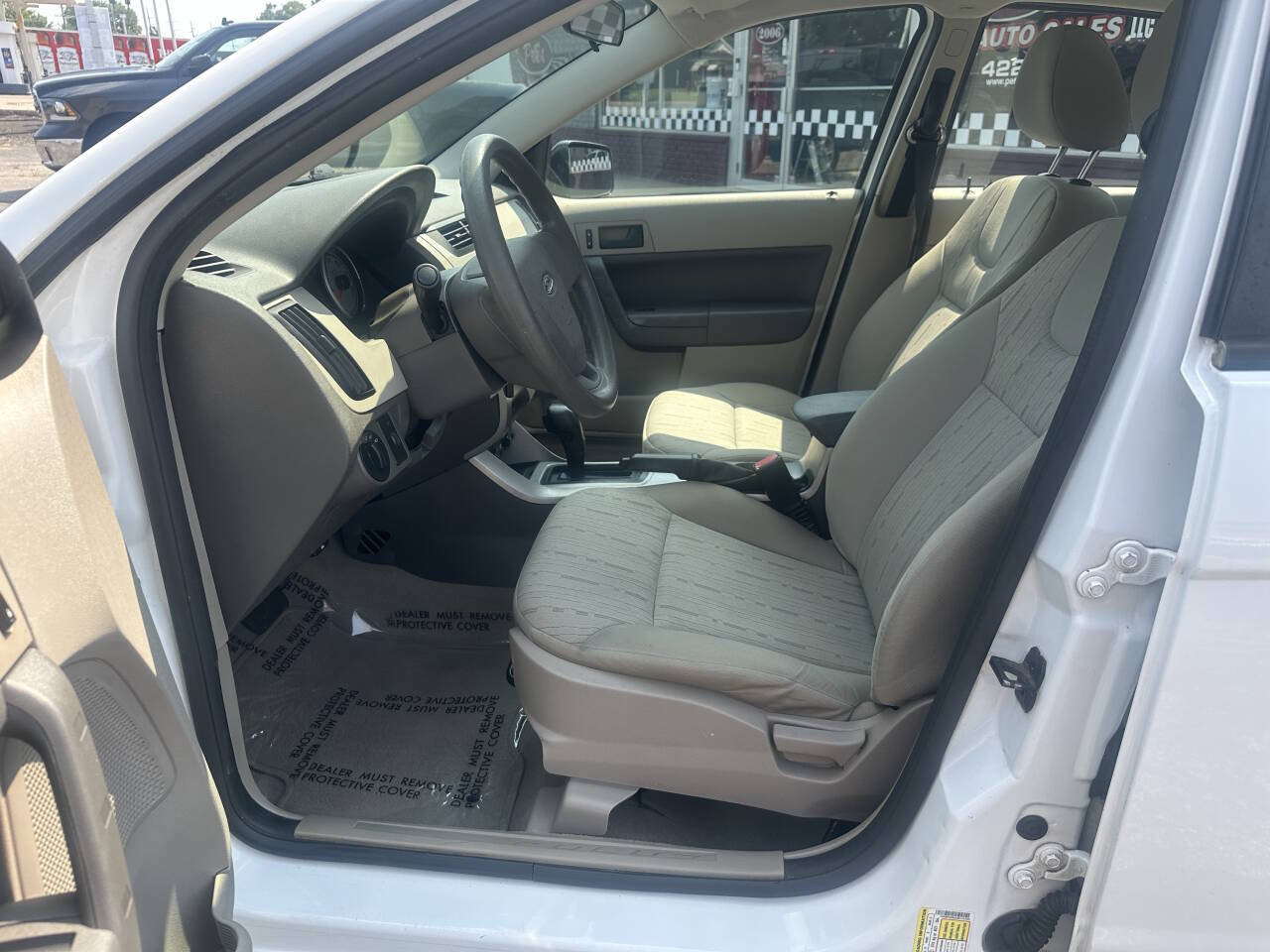 Used 2008 Ford Focus SE FWD image 19