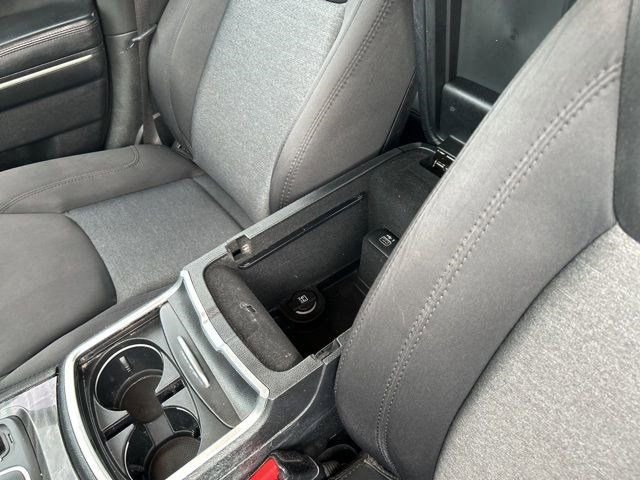 Used 2019 Chrysler 300 Touring w/ Sport Appearance Package image 29