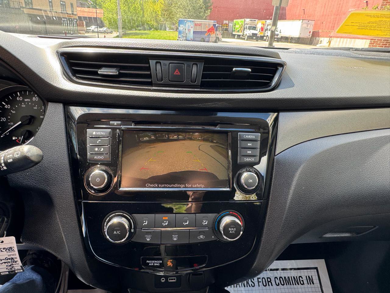 Used 2020 Nissan Rogue Sport S AWD/4WD image 19