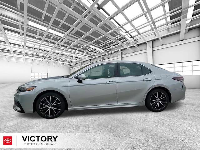 Certified 2022 Toyota Camry SE image 6