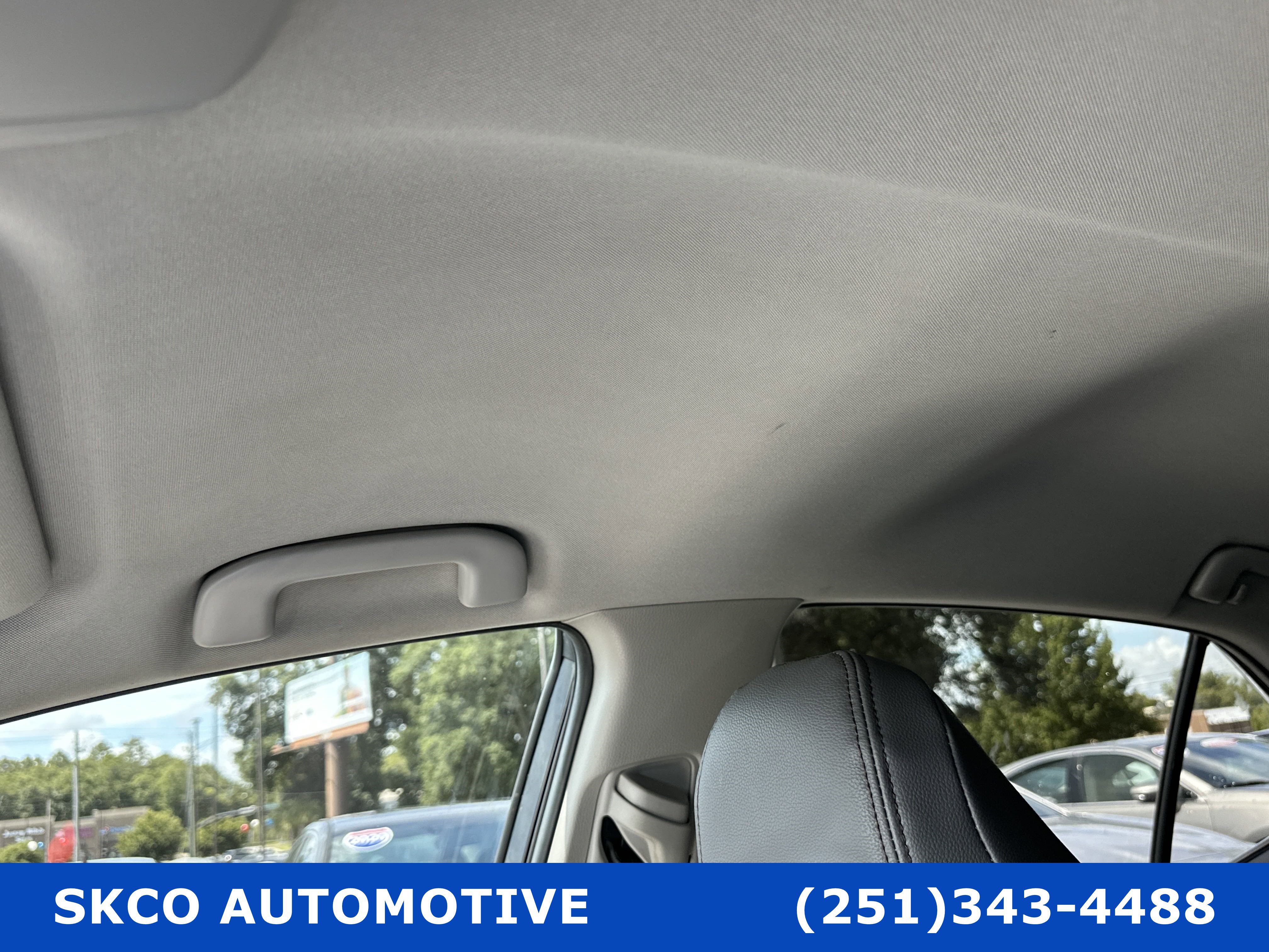 Used 2021 Toyota Camry SE FWD image 26