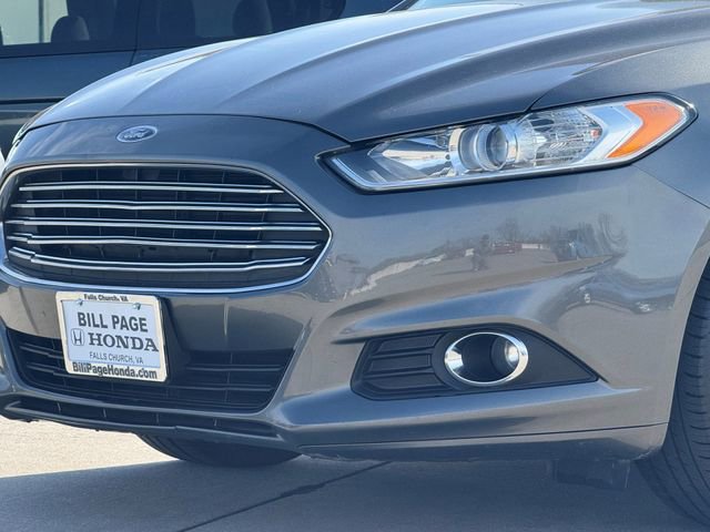Used 2016 Ford Fusion SE w/ Equipment Group 202A FWD image 5