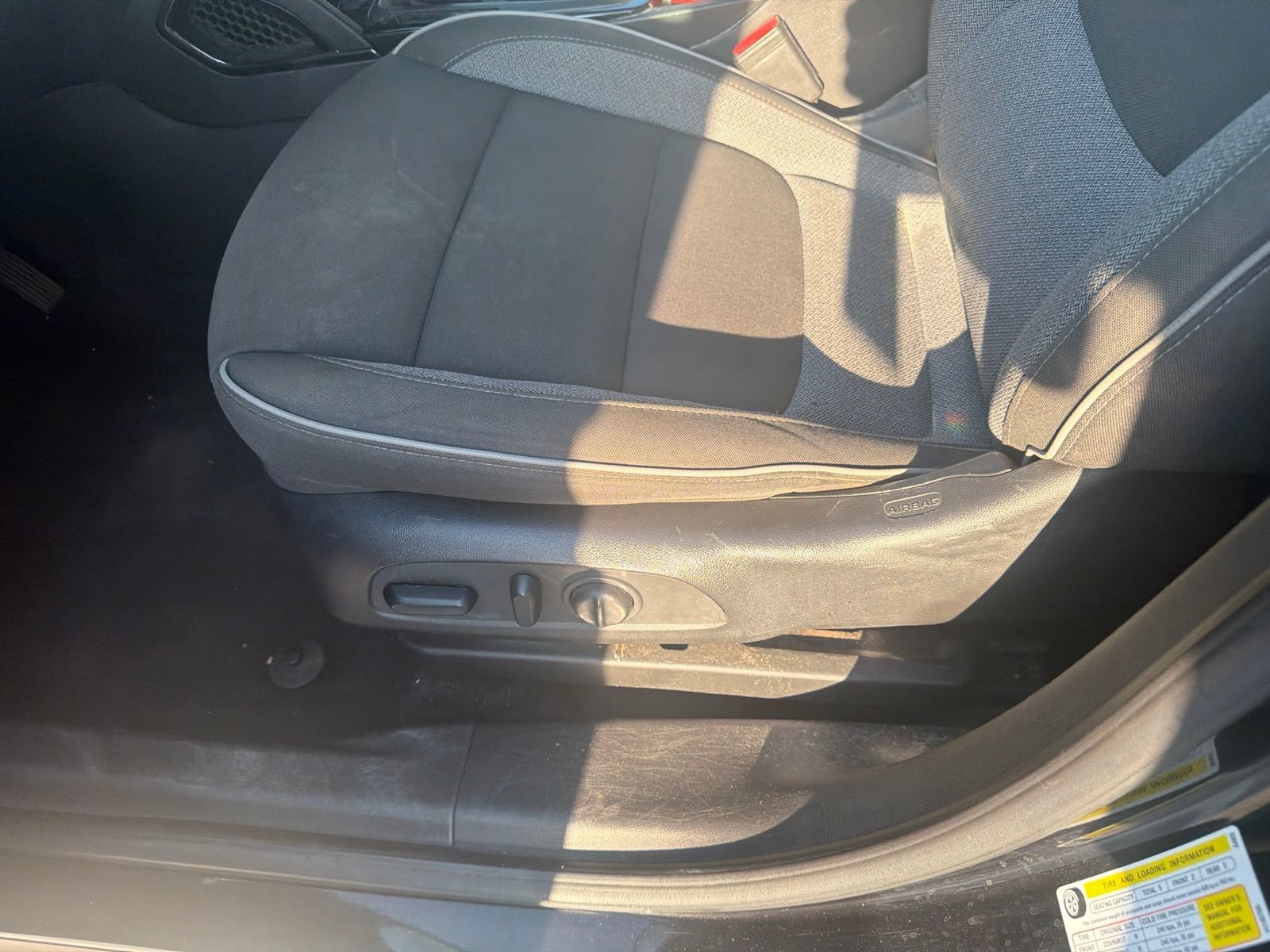 Used 2023 Chevrolet TrailBlazer LT w/ Convenience Package FWD image 13
