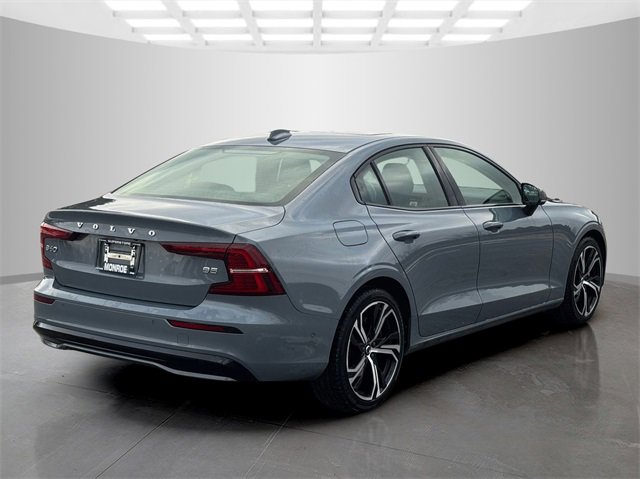 Used 2024 Volvo S60 B5 Plus image 7