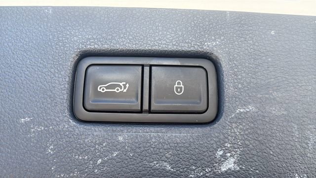 Used 2023 Genesis GV80 2.5T w/ Prestige Package AWD/4WD image 32